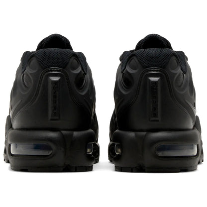 Nike Air Max Plus Drift “Triple Black”