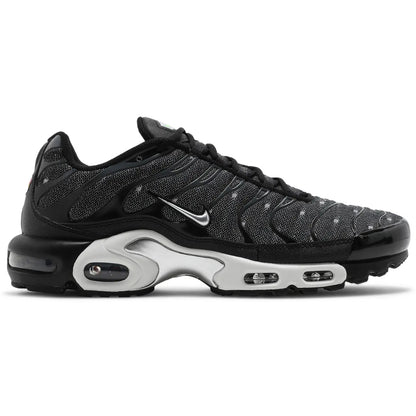 Nike Air Max Plus SE “Black Chrome”