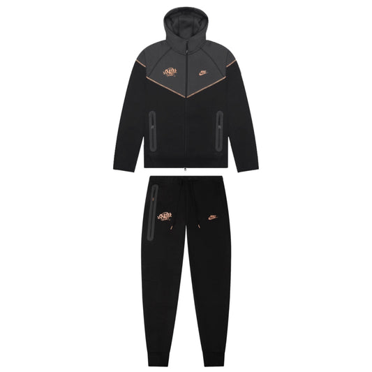 Conjunto Nike Tech x Syna World Central Cee