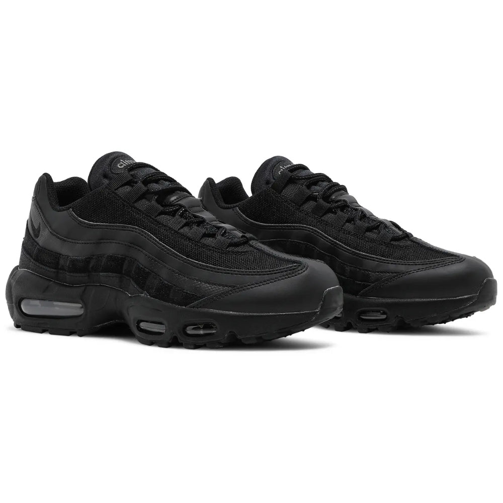 Nike Air Max 95 Essential "Triple Black"