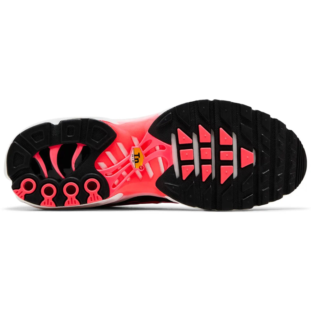Nike Air Max Plus TN "Black Hot Punch"