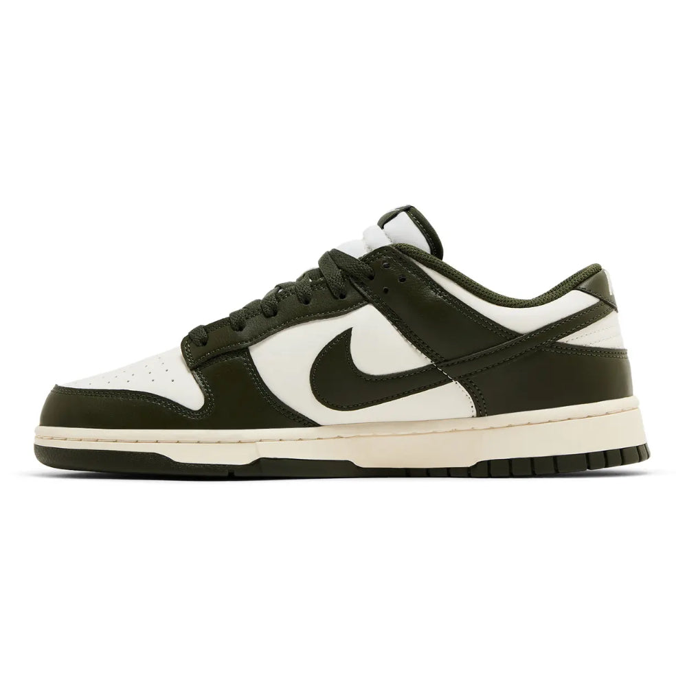 Nike Dunk Low "Cargo Khaki"