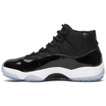 Air Jordan 11 Retro "Black/Concord White"