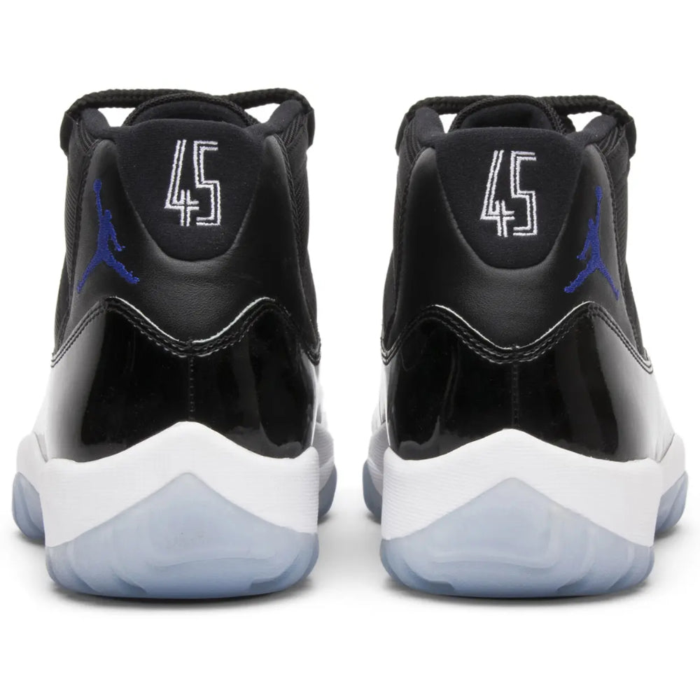 Air Jordan 11 Retro "Black/Concord White"
